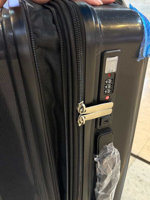 چمدان کوچک نشکن فول اپشن رنگ مشکی کد ۴۰۵